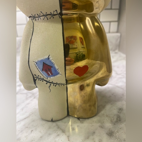 ‘Supreme’ Hand Painted Love and Future Ceramic Teddy Bear Bank - Picture 8 of 14